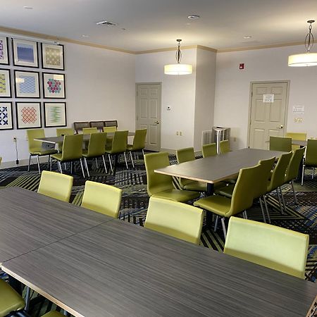 Holiday Inn Express & Suites Indianapolis North - Carmel By Ihg エクステリア 写真
