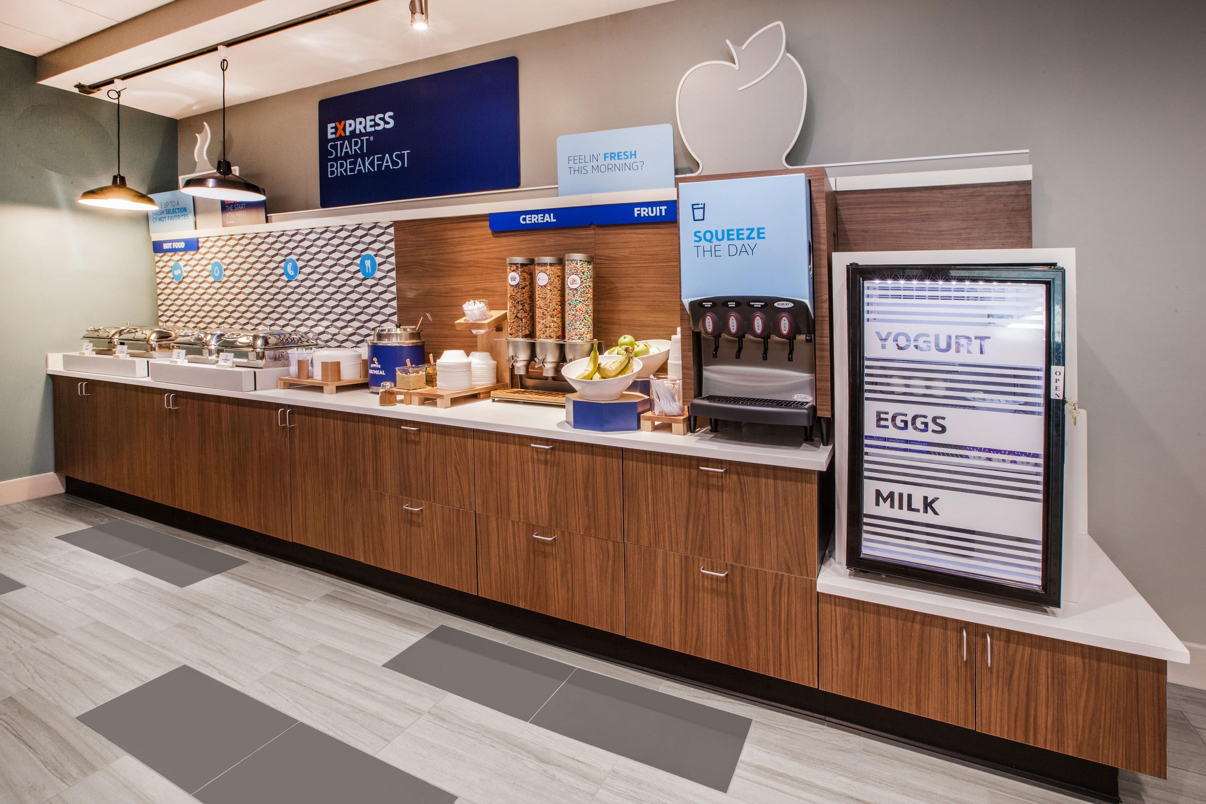 Holiday Inn Express & Suites Indianapolis North - Carmel By Ihg エクステリア 写真