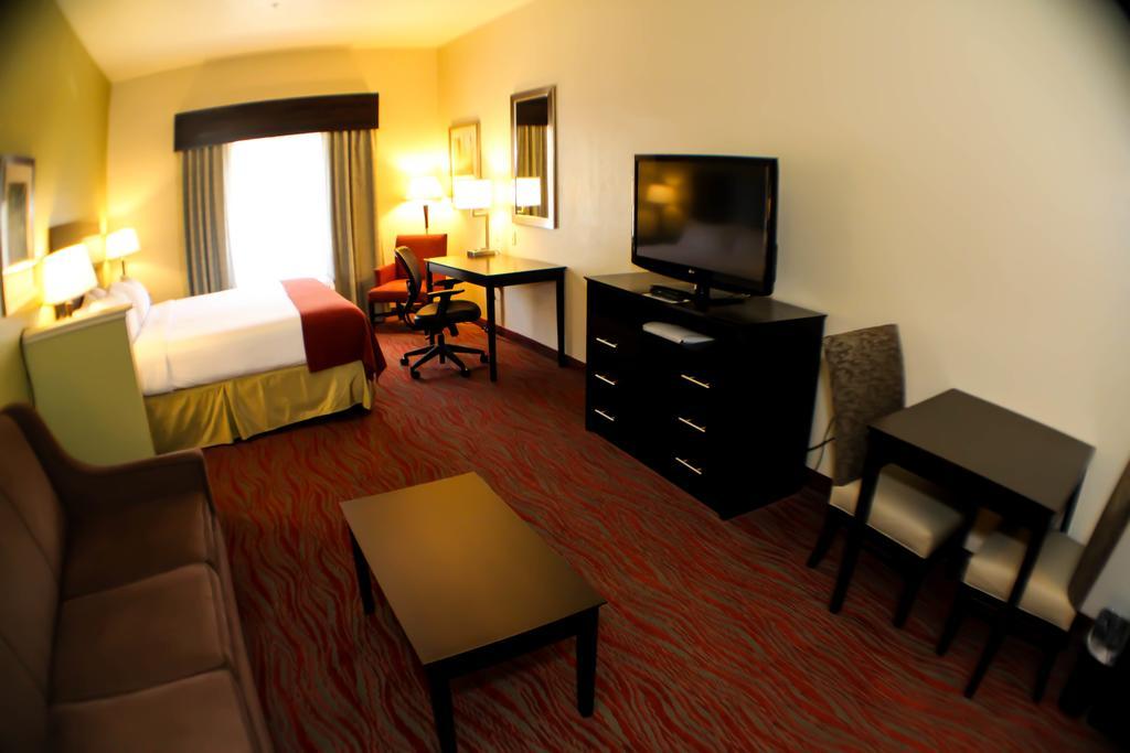 Holiday Inn Express & Suites Indianapolis North - Carmel By Ihg エクステリア 写真