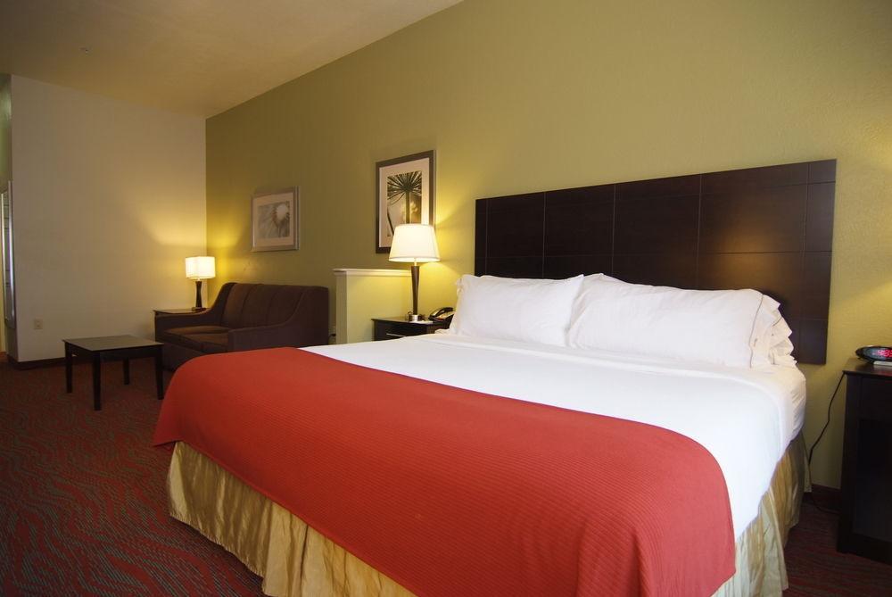 Holiday Inn Express & Suites Indianapolis North - Carmel By Ihg エクステリア 写真