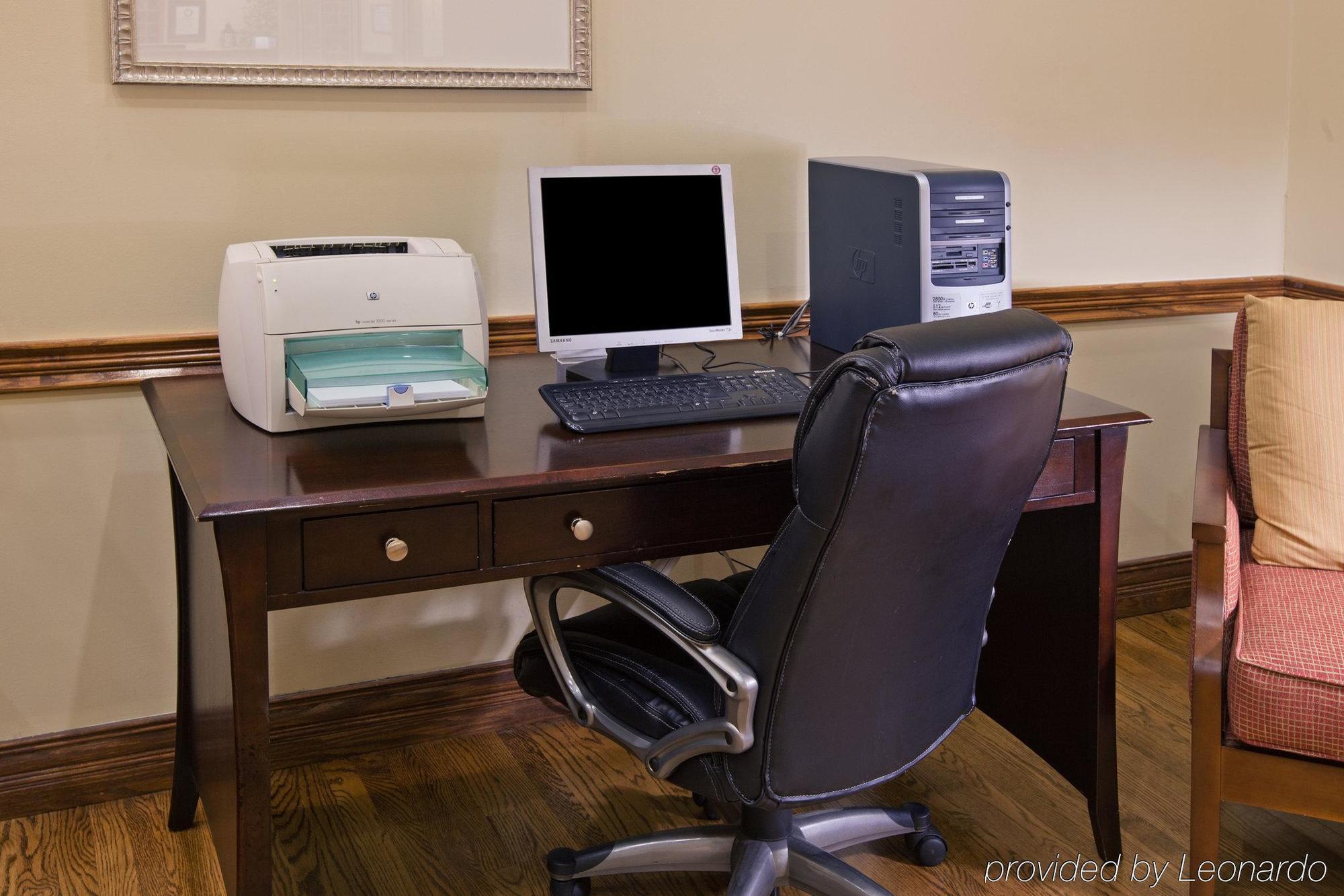 Holiday Inn Express & Suites Indianapolis North - Carmel By Ihg エクステリア 写真