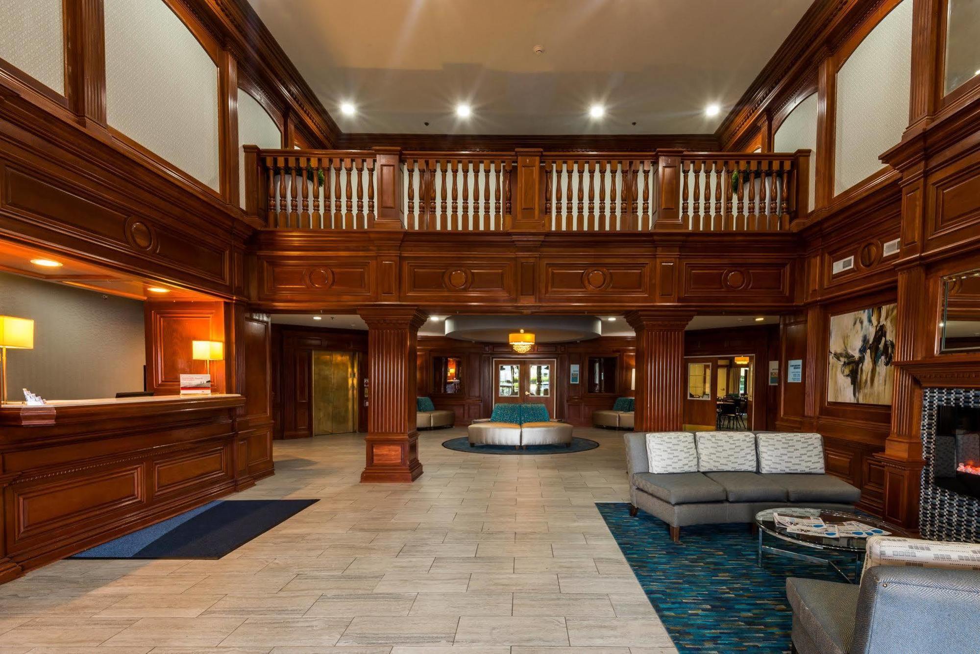Holiday Inn Express & Suites Indianapolis North - Carmel By Ihg エクステリア 写真