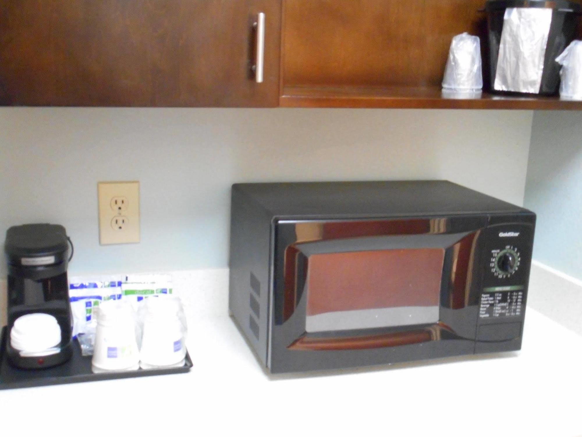 Holiday Inn Express & Suites Indianapolis North - Carmel By Ihg エクステリア 写真
